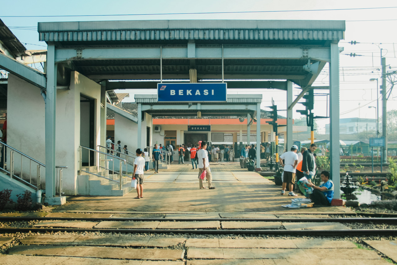 Bekasi,,West,Java/indonesia,(,February,21,2010),Stasiun,Kereta,Api