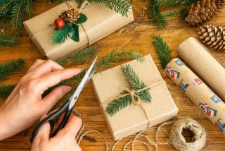 best christmas present as gift tive on christmas 2021, kado natal terbaik untuk dihadiahkan saat natal tahun 2021